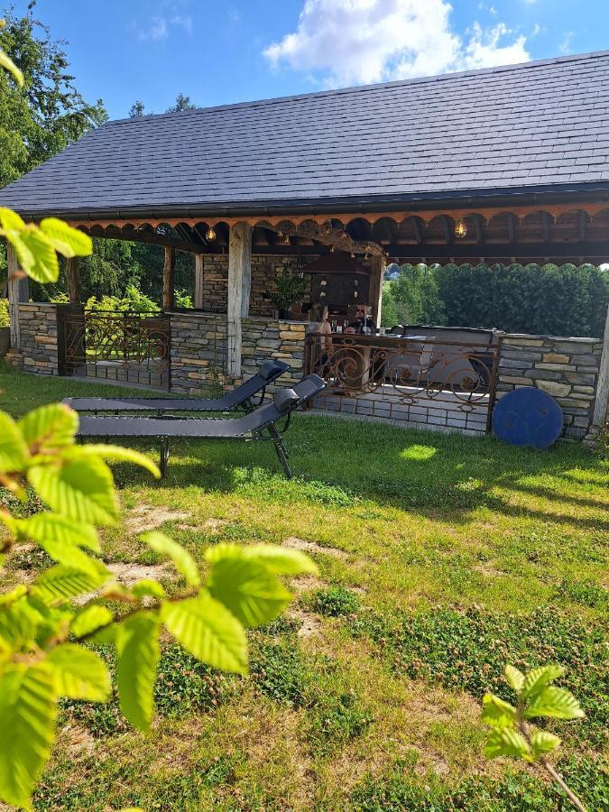 Les 3 Pierres Vakantiehuis Houffalize